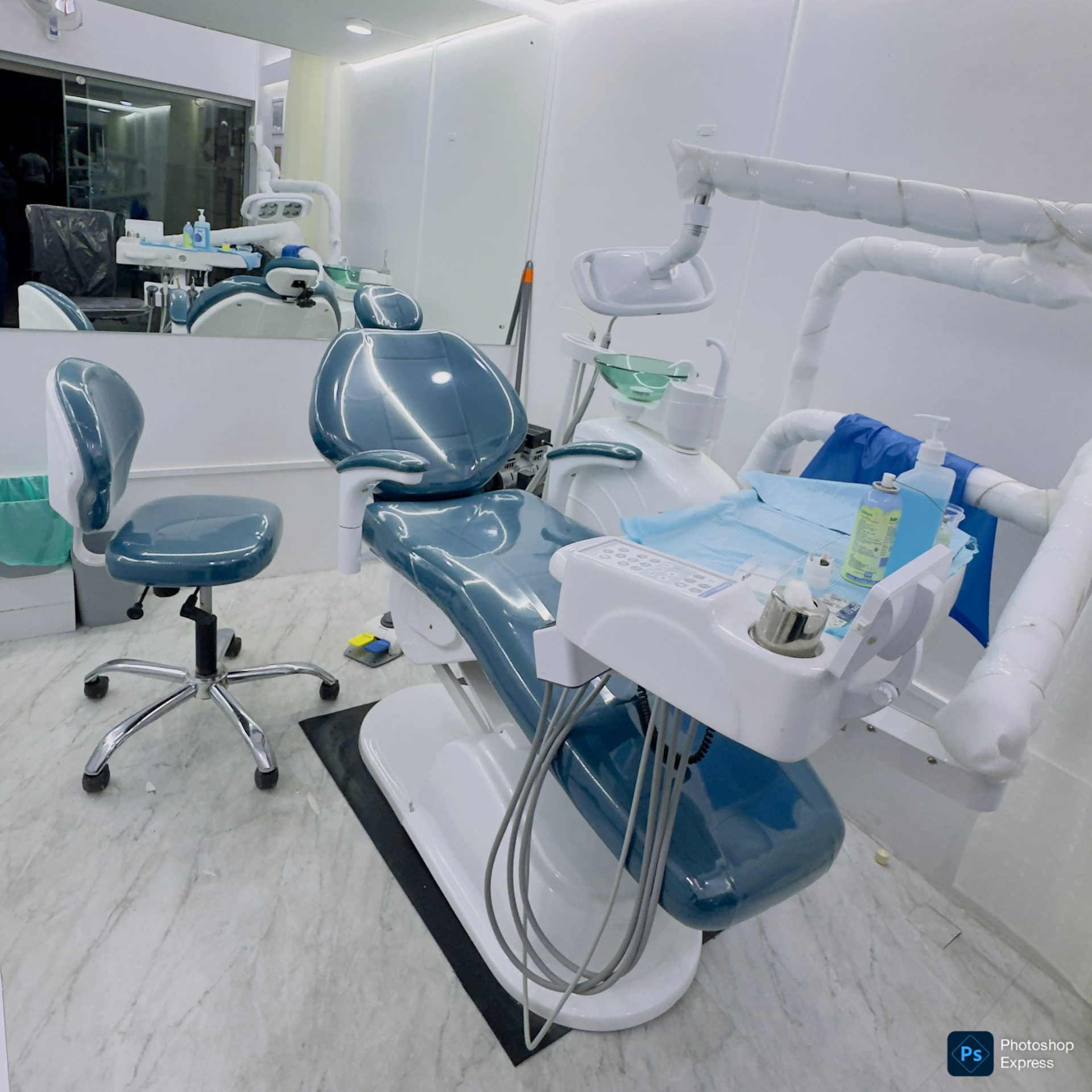 SmilePod Dental Clinic treatment room with modern dental chair